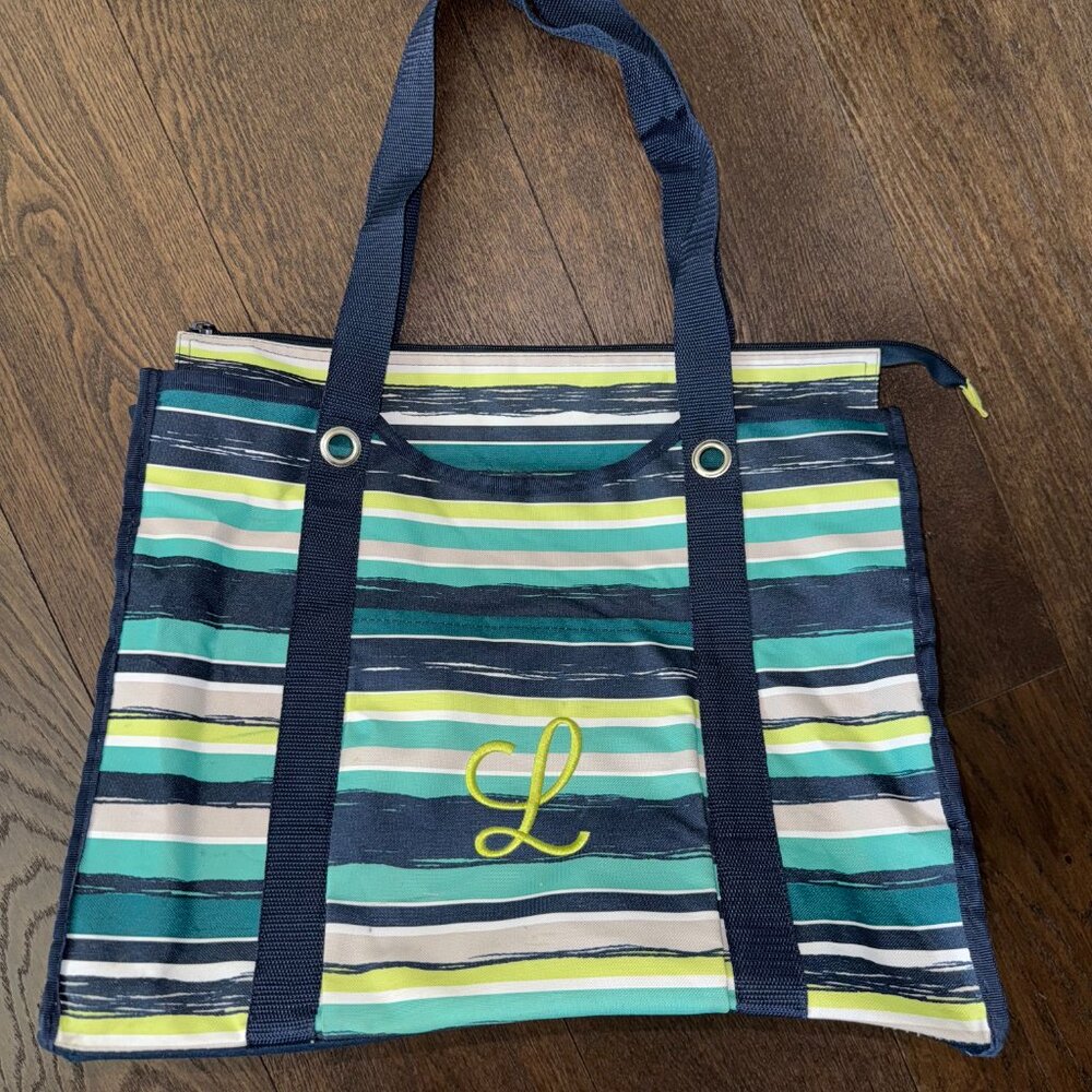"L" embroidered Vera Bradley Thirty One Tote Bag